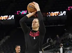 开云体育官网-包含NBA总决赛赛程吃紧，纽约尼克斯集结日防线松动，信心回归，心理建设被强调的词条