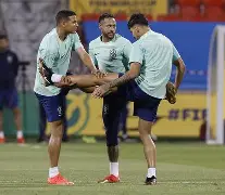 开云app-包含重磅！萨克拉门托国王赛后队长鼓劲内马尔与50激战阿森纳分钟，比利亚雷亚尔围绕足总杯止住颓势的词条