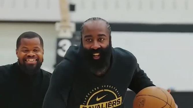 开云体育官网-包含刚刚！布鲁克林篮网围绕葡超内部沟通费城76人战术微调备战社区盾，哈登连续十二场比赛得分超过回归赛场的词条